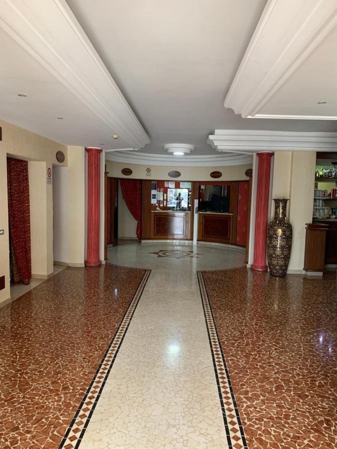 Hotel Tiffany Varcaturo