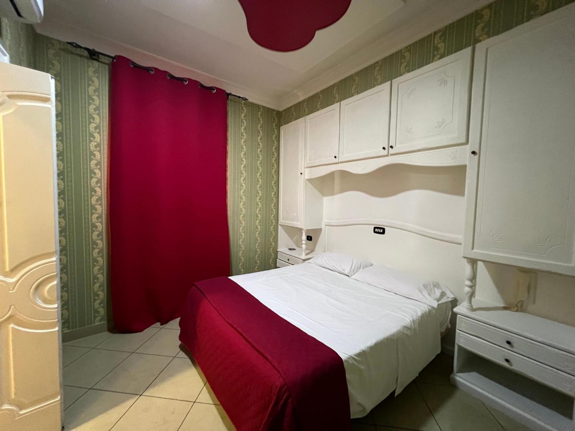 Hotel Tiffany Varcaturo